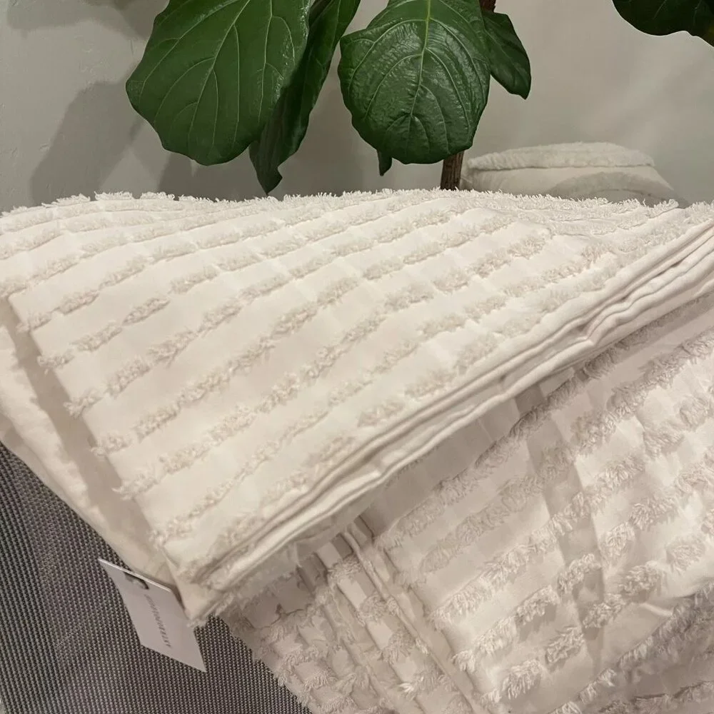 NEW Anthro Beige Boho Queen / King Size Tufted Fringe Bedding Duvet & Sham Set